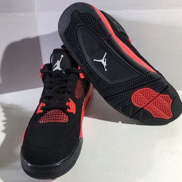 Air Jordan 4 Retro \